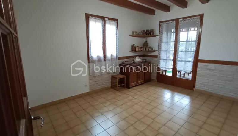 Maison traditionnelle - 125 m² - 6 pièces