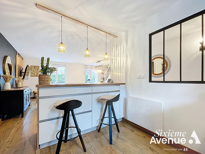 Maison - 140 m² - 6 pièces