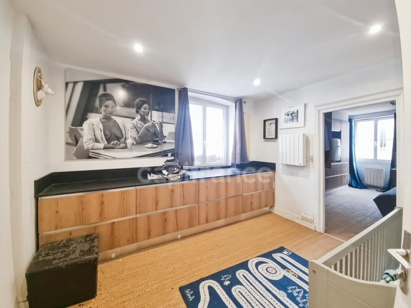 Immeuble - 210 m² - 6 pièces