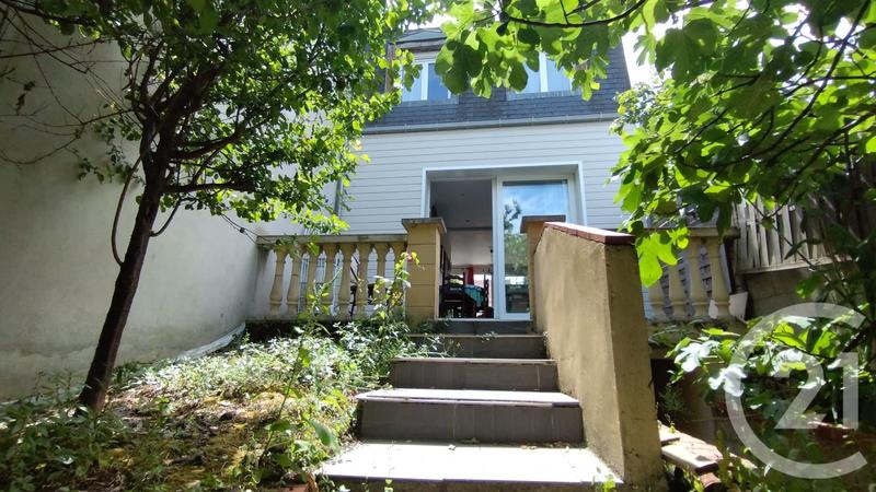 Maison - 73 m² - 4 pièces