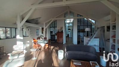 Loft - 243 m² - 8 pièces