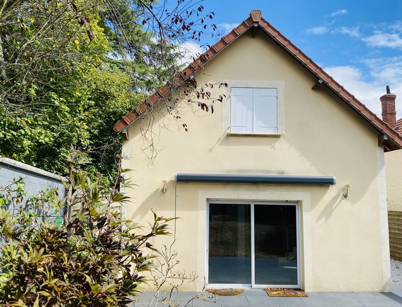 Maison - 90 m² - 5 pièces