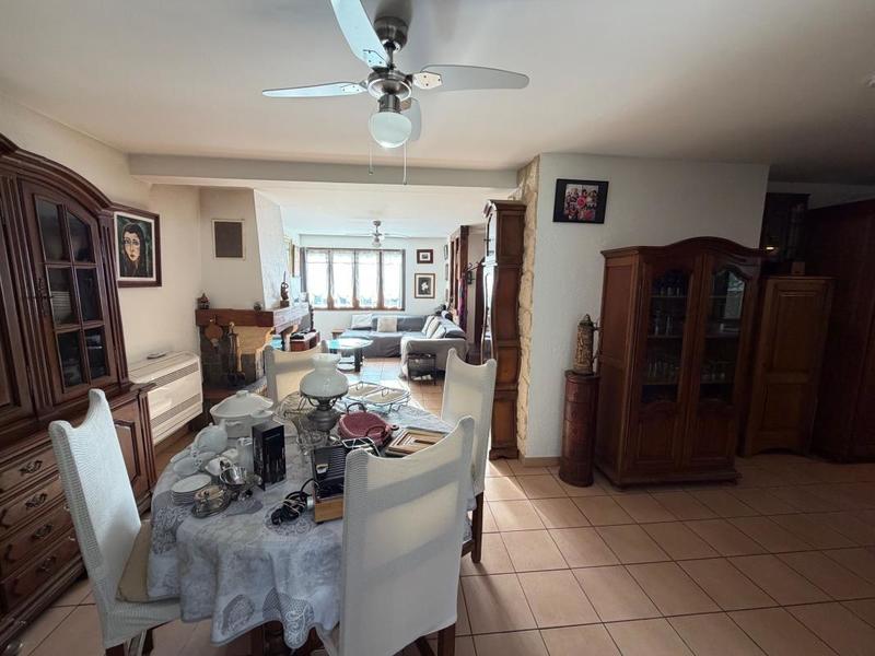 Maison - 147 m² - 5 pièces