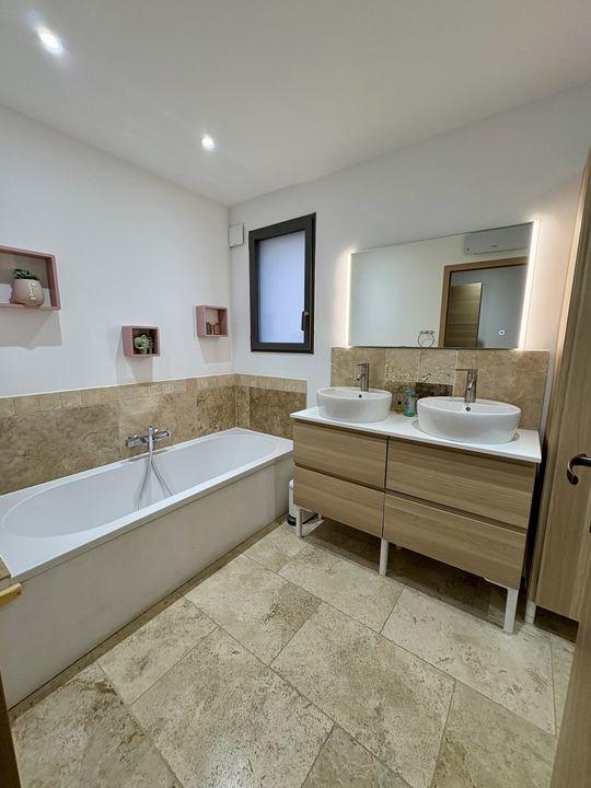 Maison - 128 m² - 4 pièces