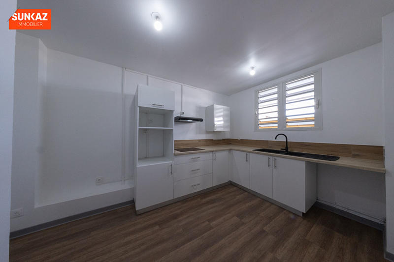 Appartement - 90 m² - 3 pièces