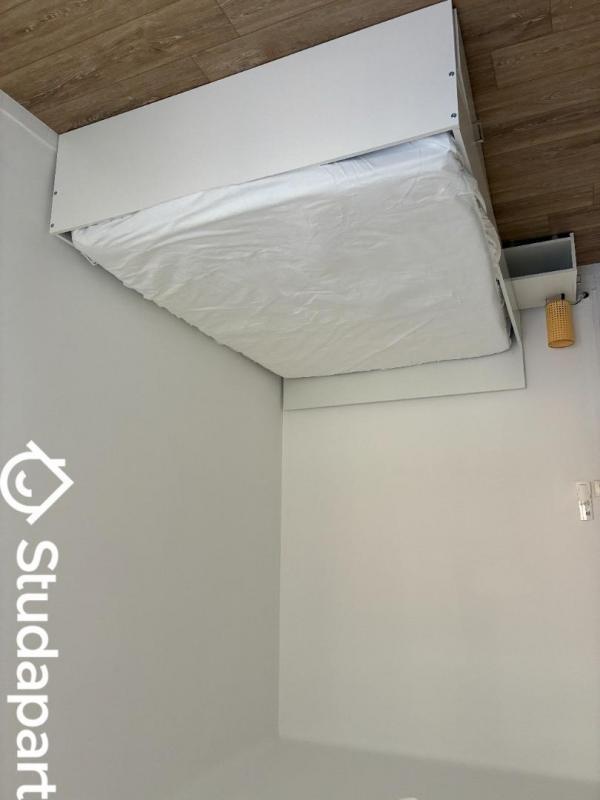 Chambre - 12 m² - 1 pièce