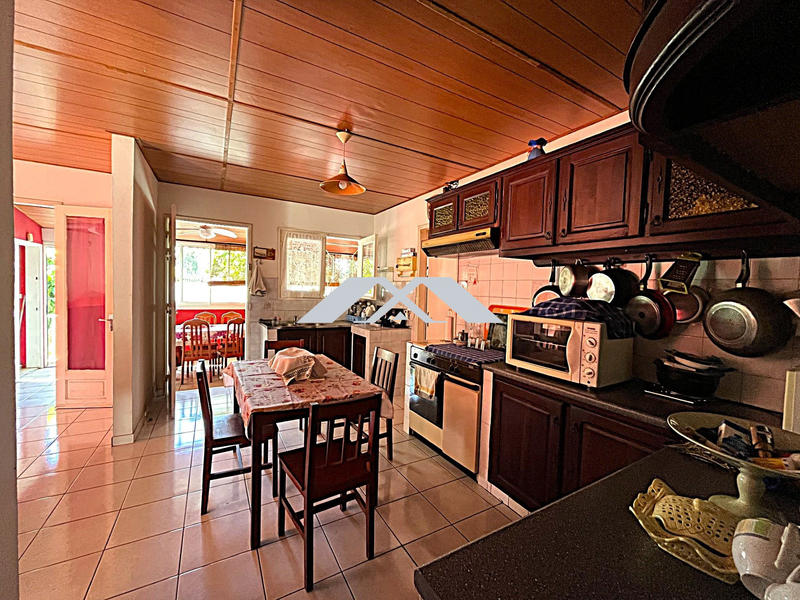 Maison - 122 m² - 4 pièces