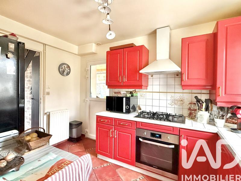 Maison - 95 m² - 5 pièces