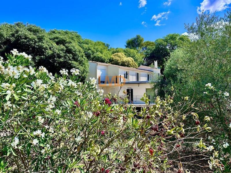 Maison - 150 m² - 5 pièces