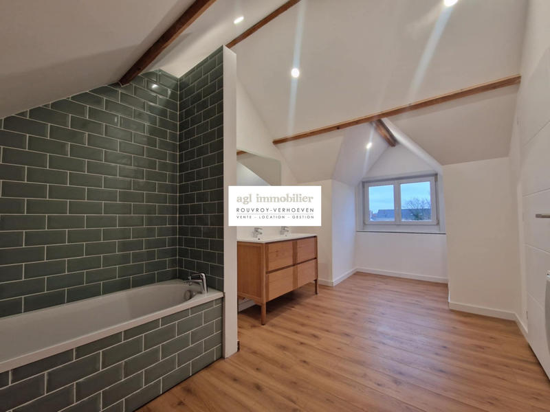 Maison - 186 m² - 4 pièces