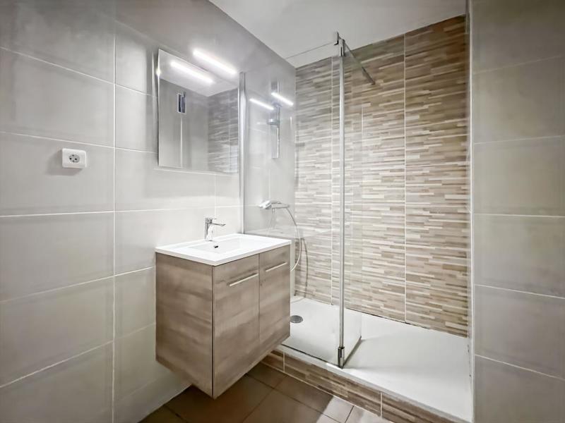 Appartement - 84 m² - 2 pièces