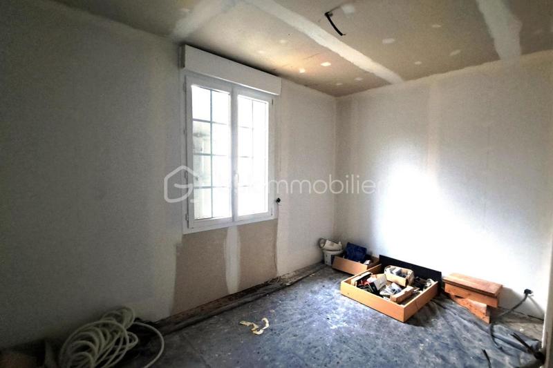 Maison - 310 m² - 11 pièces