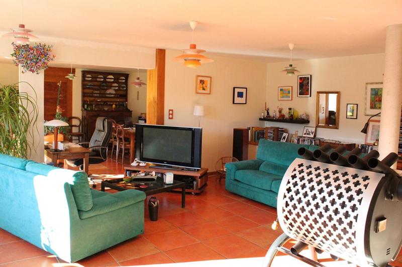 Maison - 250 m² - 7 pièces