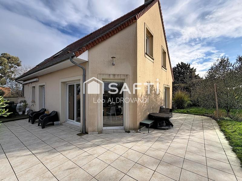 Maison - 137 m² - 7 pièces