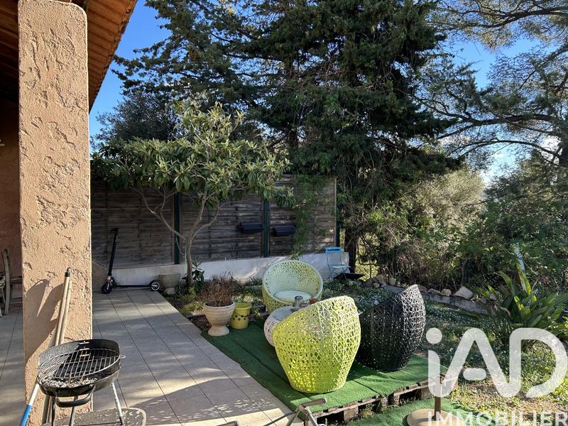 Maison - 99 m² - 5 pièces