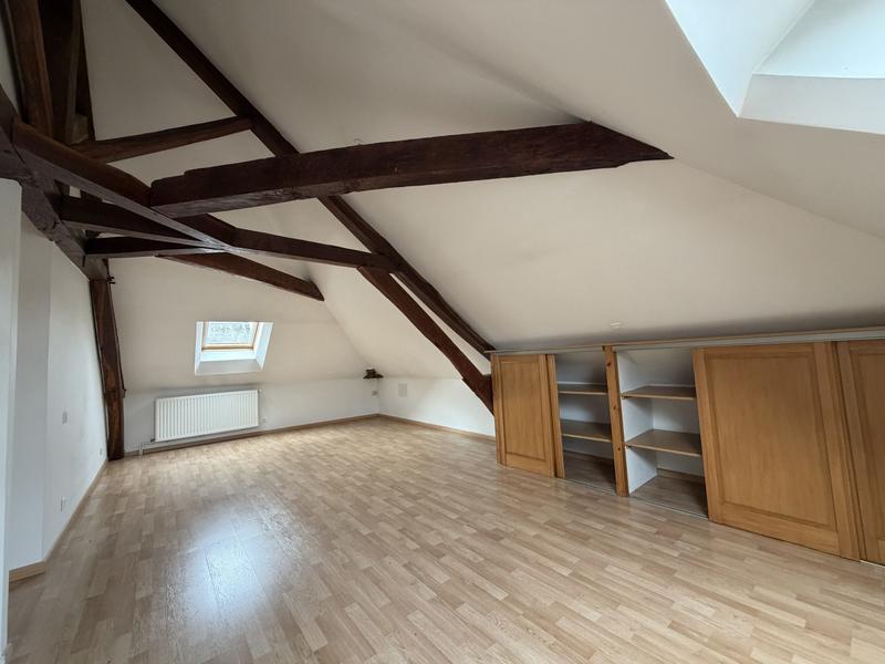 Maison - 250 m² - 7 pièces