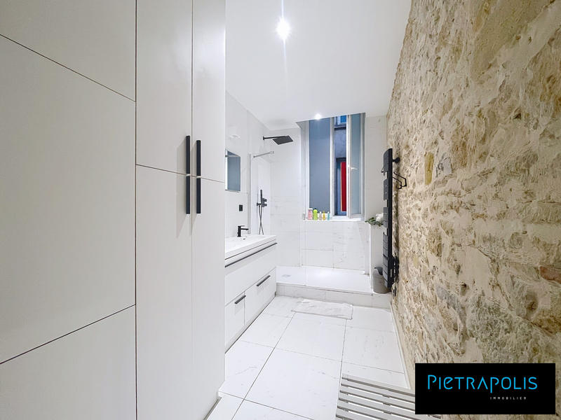 Appartement - 87 m² - 5 pièces