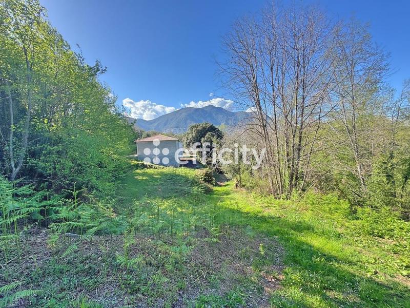 Terrain - 1 500 m²