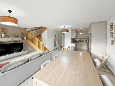 Maison - 85 m² - 5 pièces