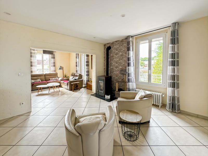 Maison bourgeoise - 161 m² - 7 pièces