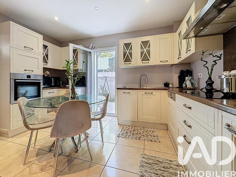 Maison - 114 m² - 4 pièces