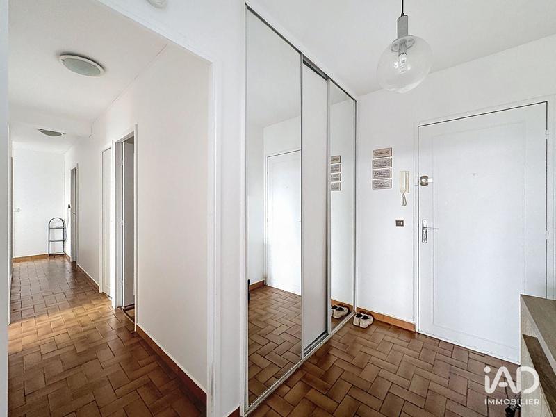 Appartement - 80 m² - 4 pièces