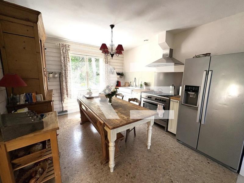 Maison - 168 m² - 7 pièces