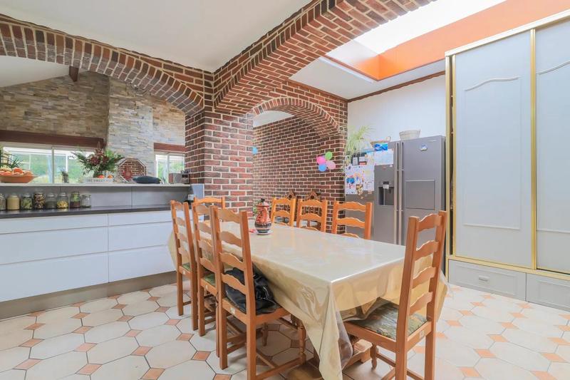Maison - 174 m² - 8 pièces