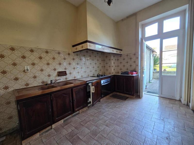 Maison - 192 m² - 8 pièces