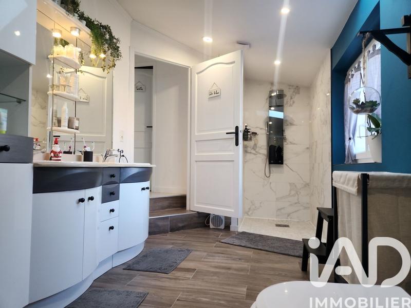 Maison - 195 m² - 6 pièces