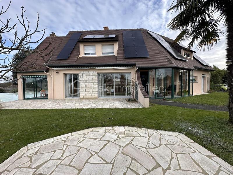 Pavillon - 200 m² - 8 pièces