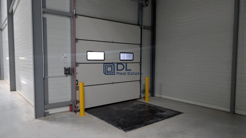 Entrepôt - 1 000 m²