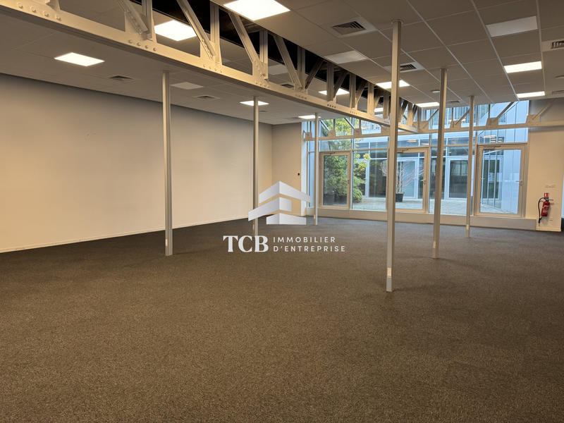 Bureau - 480 m²