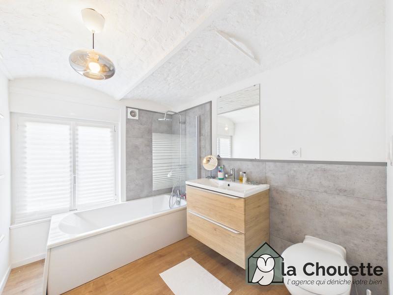 Maison ancienne - 202 m² - 6 pièces