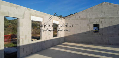 Maison - 94 m² - 5 pièces