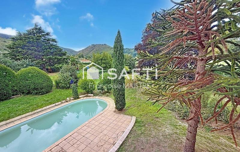 Maison - 198 m² - 7 pièces