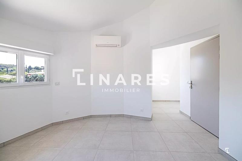 Bureau - 21 m² - 1 pièce