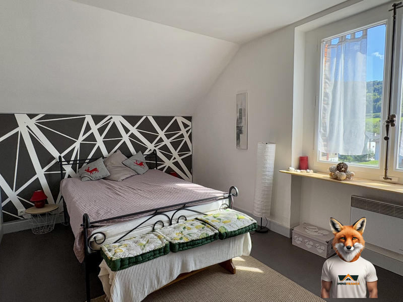 Appartement - 93 m² - 5 pièces