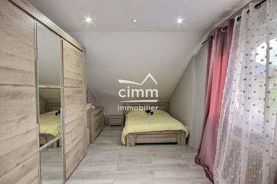 Maison - 169 m² - 9 pièces