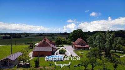 Maison - 470 m² - 12 pièces