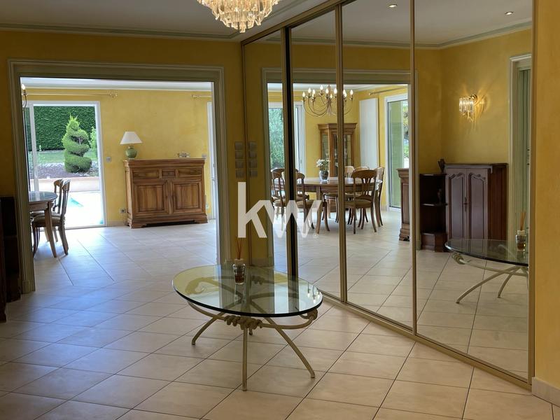 Maison d'architecte - 257 m² - 6 pièces