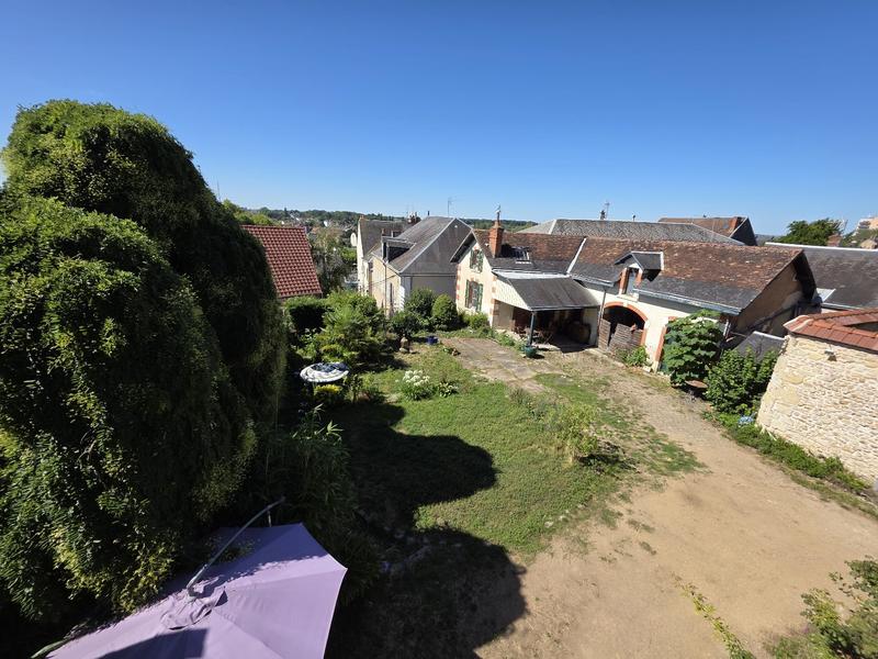 Maison - 303 m² - 7 pièces