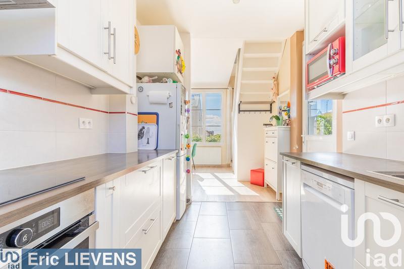 Maison - 92 m² - 6 pièces