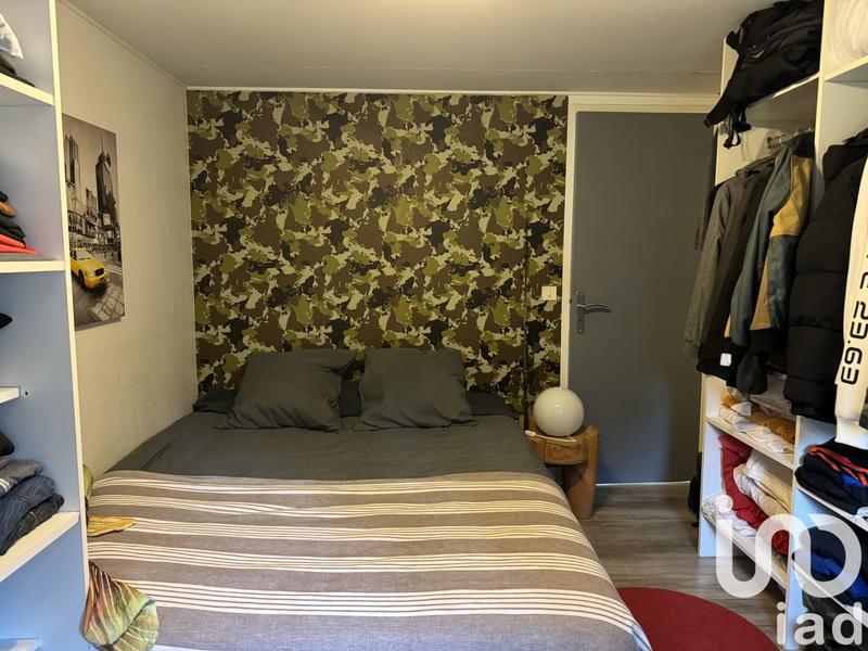 Maison - 250 m² - 9 pièces