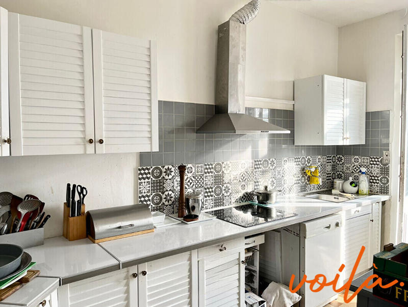 Maison - 180 m² - 7 pièces