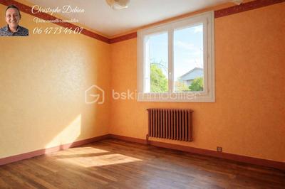 Maison traditionnelle - 74 m² - 4 pièces