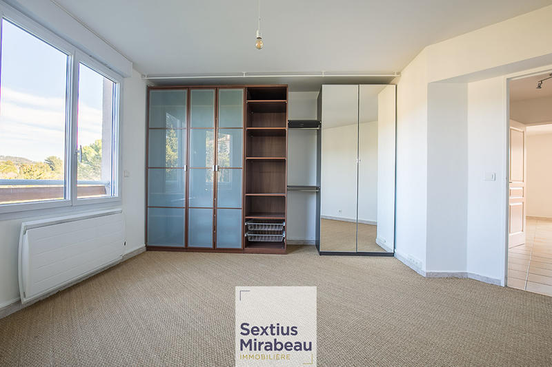 Appartement - 60 m² - 2 pièces