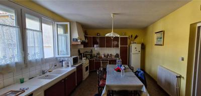 Maison - 180 m² - 8 pièces