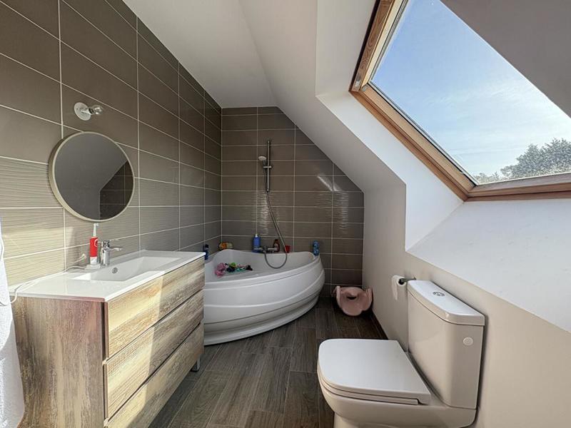 Maison - 95 m² - 6 pièces