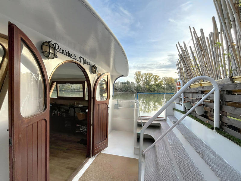 Péniche - 164 m² - 6 pièces